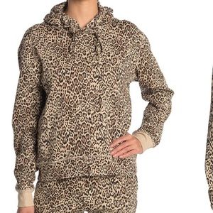 Socialite M tan leopard print pullover knit hoodie